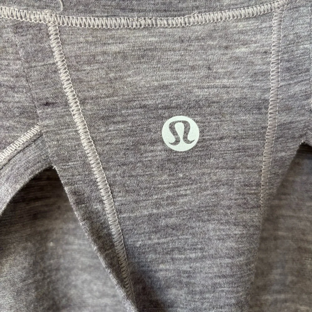 Lululemon Stop Drop and Squat Long Sleeve Top Size‎ 6